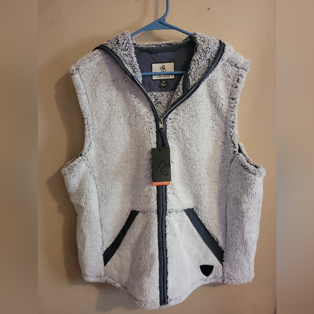 Fuzzy Hide Hooded Vest 1x Legendary Whitetails Womens Plus Size